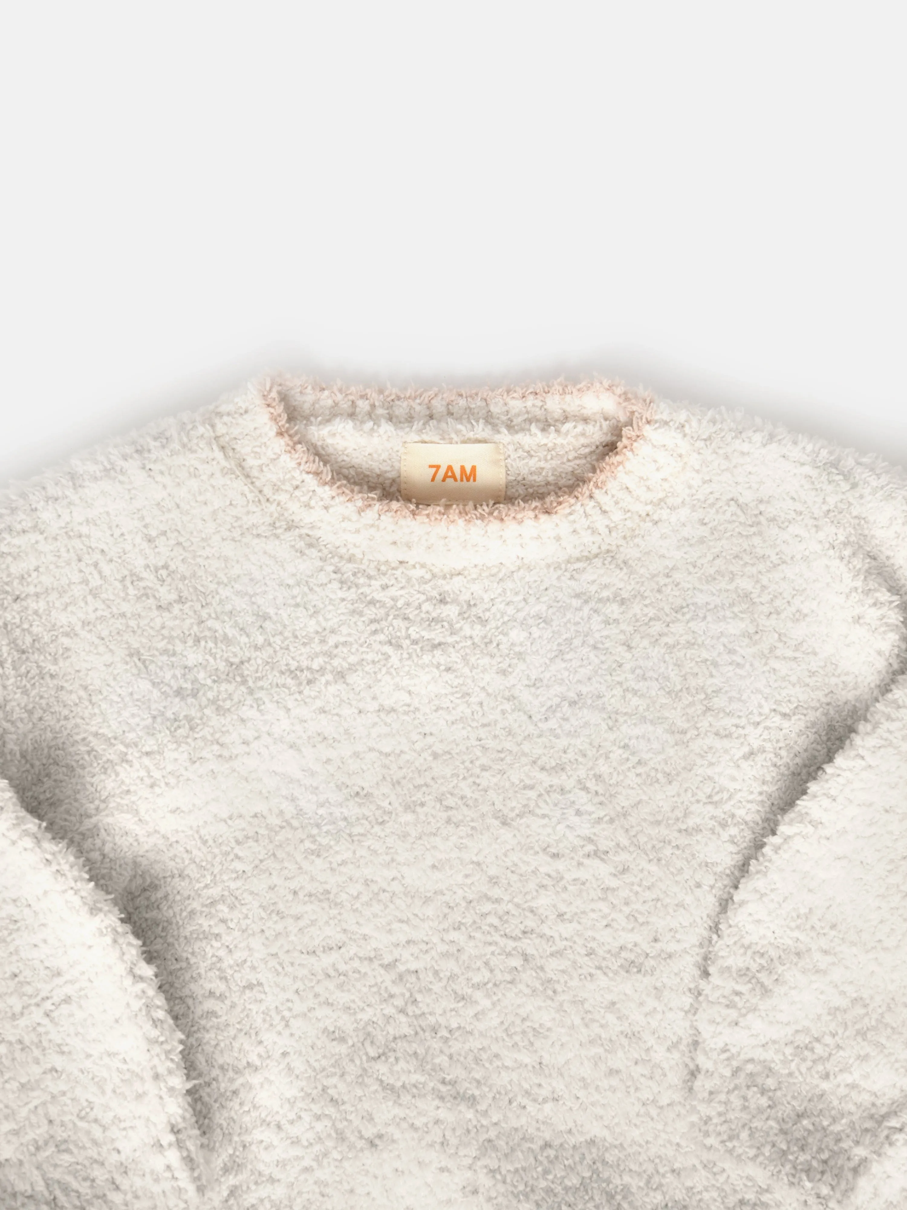 7AM Enfant Baby Fuzzy Boxy Pullover in Elfenbein