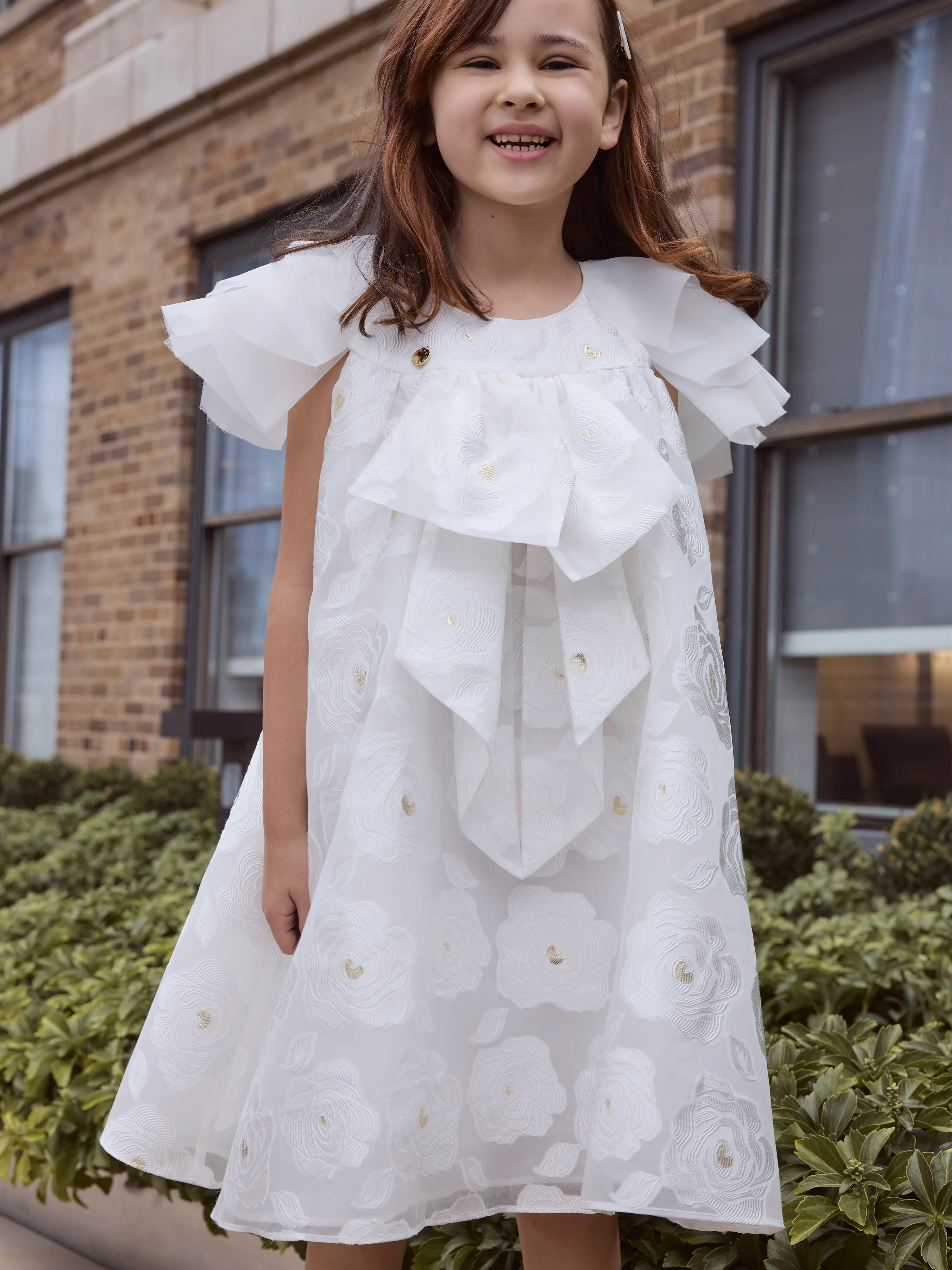 BCBG Girls Schwebendes Organza-Blumenkleid in Weiß