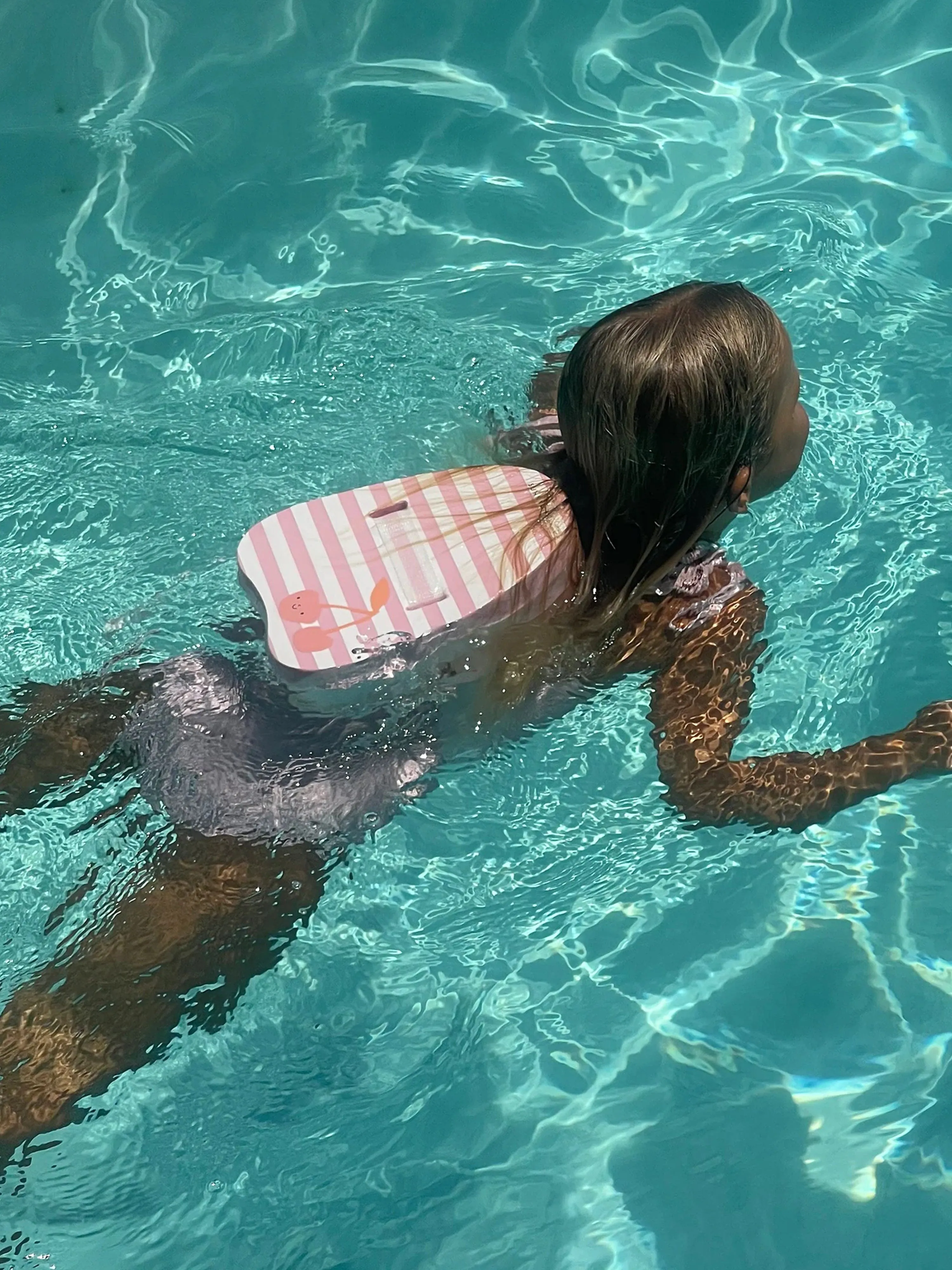 Mädchen Gestreiftes Bubble Rücken Schwimmhilfe Kirsche in Rosa (23cm)