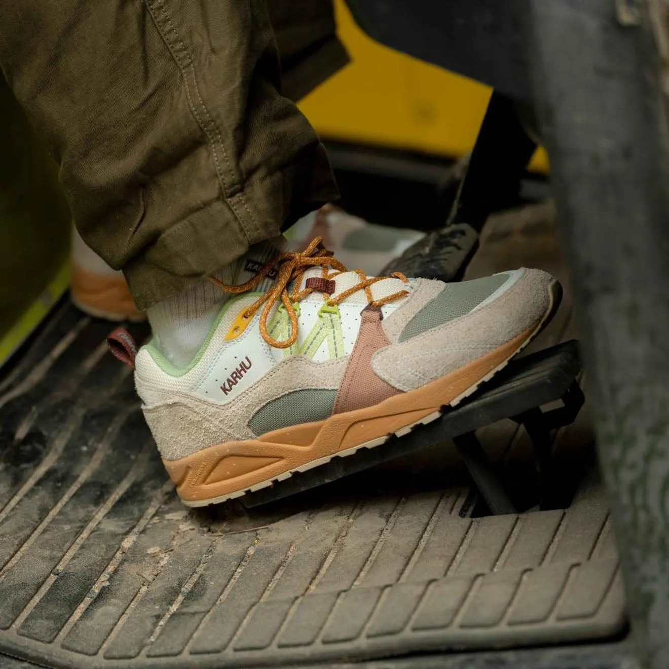 Karhu Fusion 2.0 Trainer Turtledove / Schattenlimette