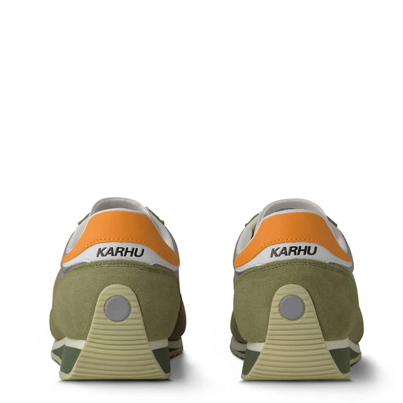 Karhu Mestari Trainer Cedar / Leuchtendes Ringelblumengelb