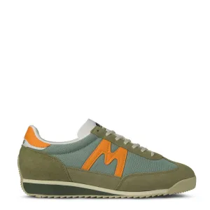 Karhu Mestari Trainer Cedar / Leuchtendes Ringelblumengelb