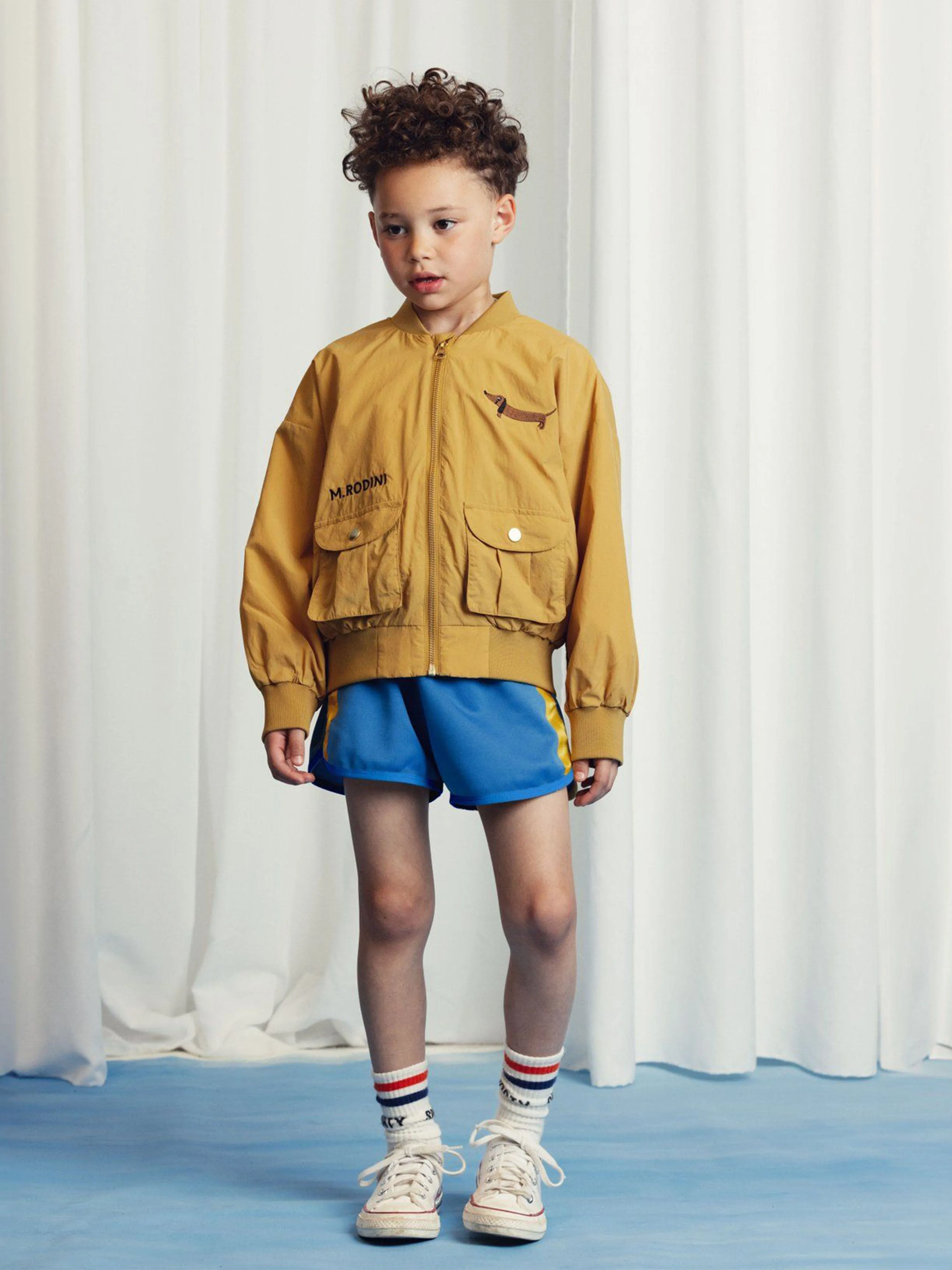 Kinder Baseballjacke mit Hundestickerei in Beige