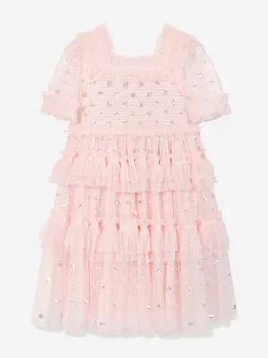 Needle & Thread Mädchen Kleid mit Pünktchenmuster und Rüschen in Rosa