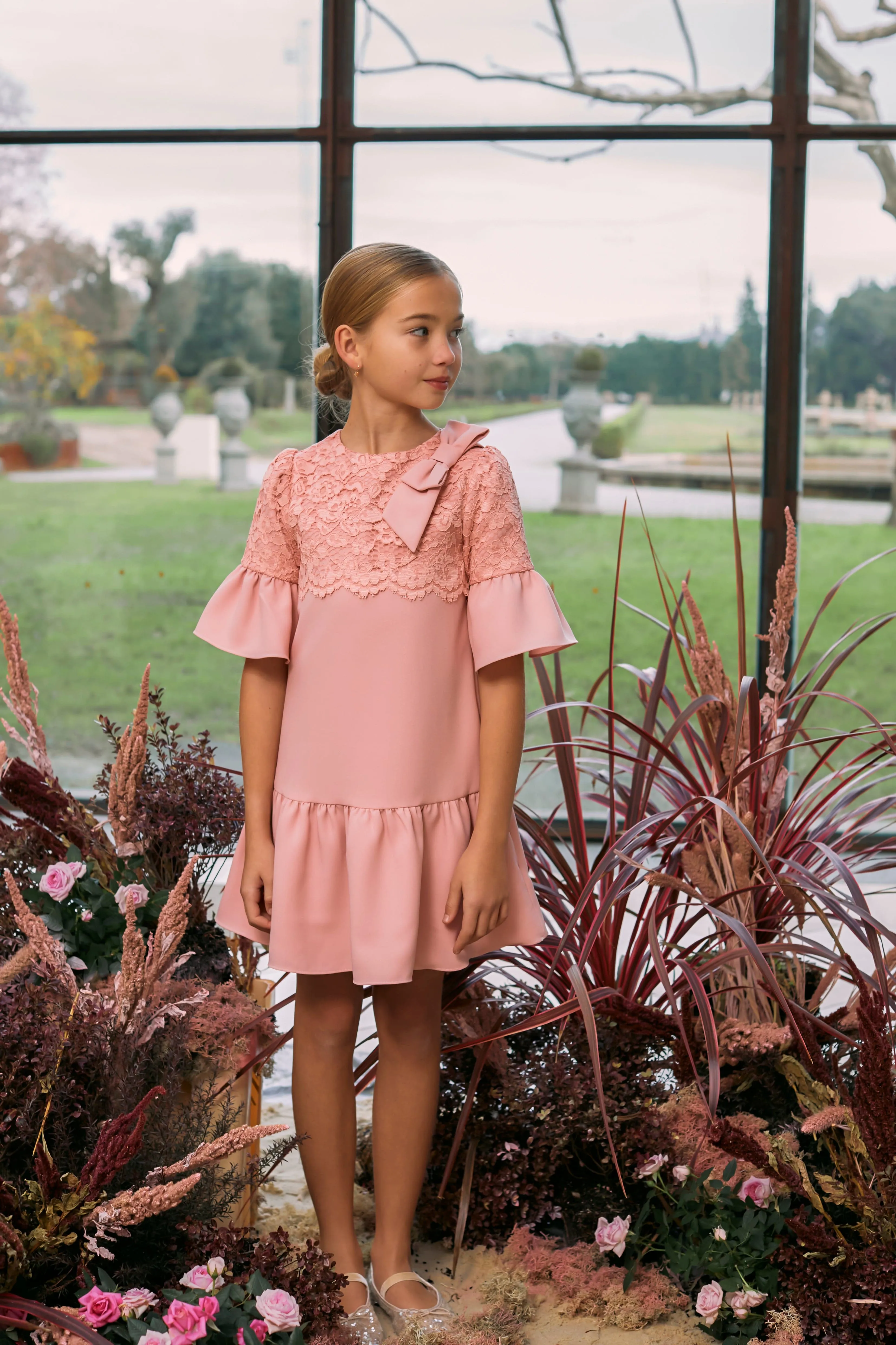 Patachou Mädchen Krepp- und Spitzenkleid in Rosa