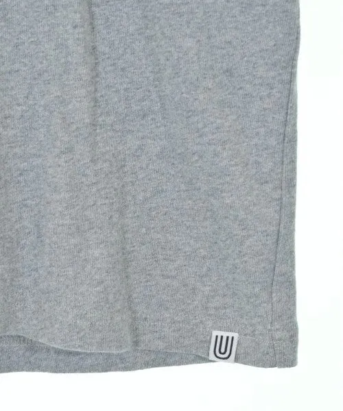 UNIVERSAL OVERALL T-Shirts/Oberteile