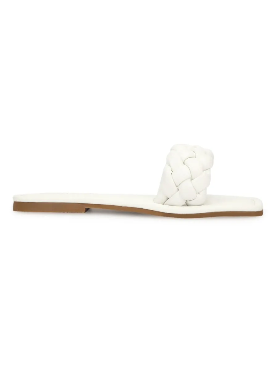 Weiße PU-Steppung-Schlupfschuhe mit Riemchen