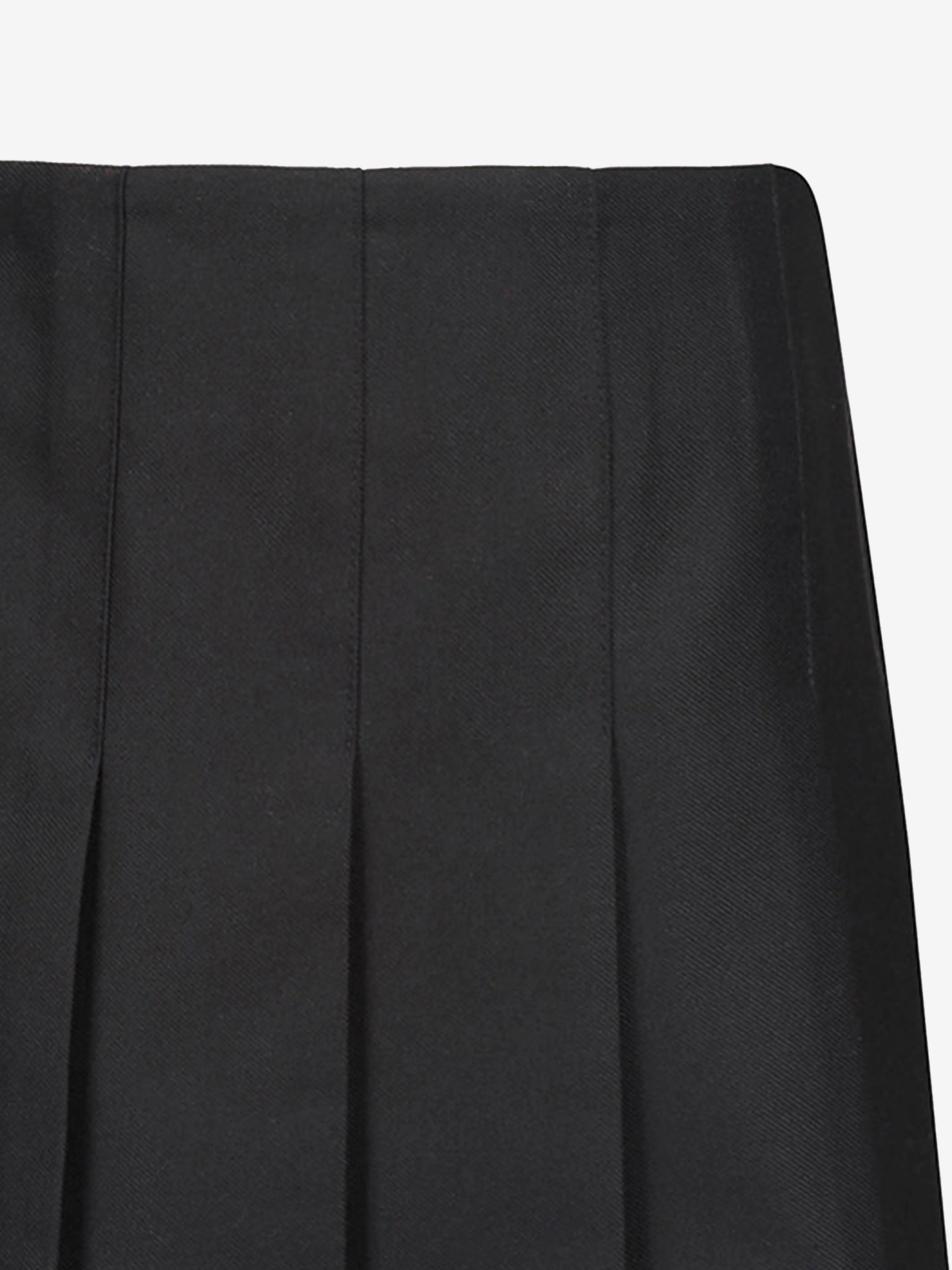 Zeco Girls School Junior Faltenrock mit festgenähten Falten in Schwarz